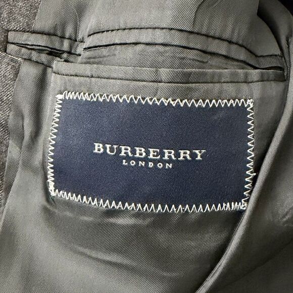 Burberry London Blazer Mens 46R Gray Plaid Windowpane Wool Sport Coat Jacket - Picture 2 of 14